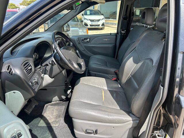CHRYSLER VOYAGER LX 2.8 CRDI AUTO SPANISH LHD IN SPAIN 154K 7 SEAT SUPERB 2007